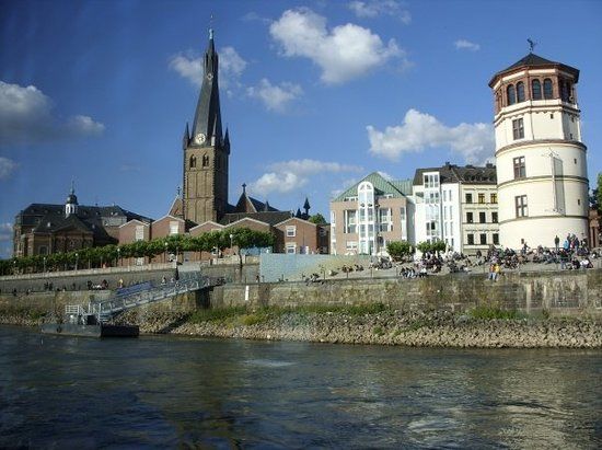Rheinuferpromenade